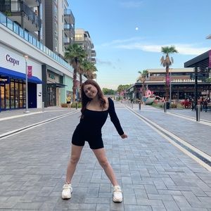 Meet your Posher, Emma